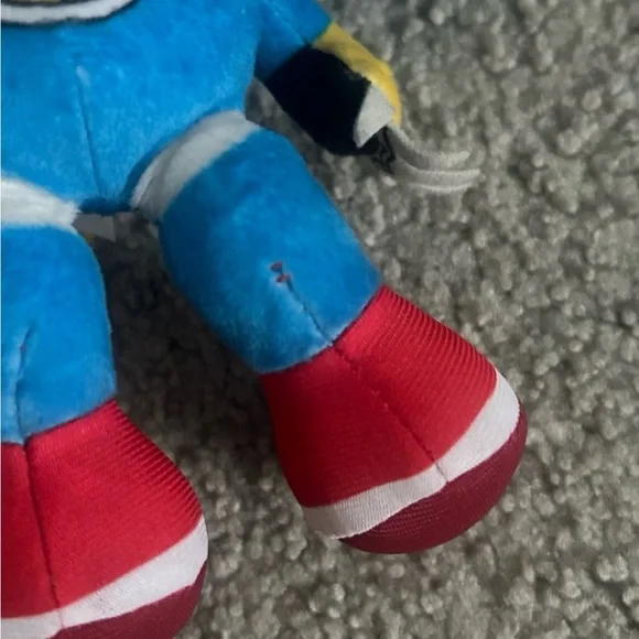 Sonic the Hedgehog Metal Sonic 9” Plush - Picture 3 of 9